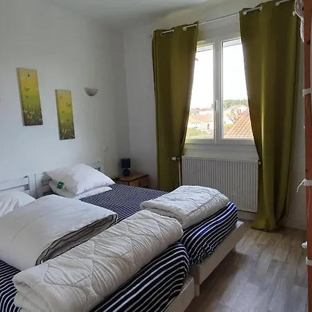 Maison Bleu Ocean Holiday home *